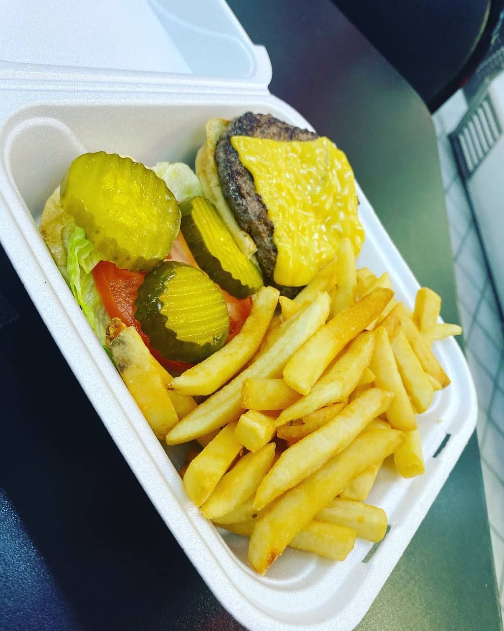 Michigan Coney | restaurant | 4407 Fort St, Trenton, MI 48183, USA | 7343627177 OR +1 734-362-7177