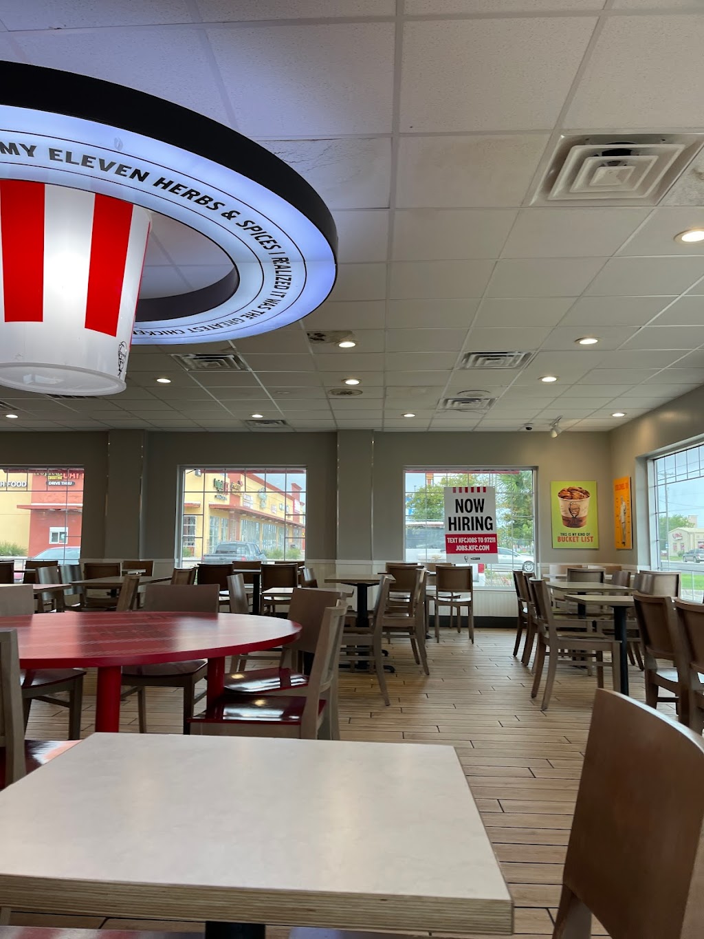 KFC | restaurant | 2701 Boca Chica Blvd, Brownsville, TX 78521, USA | 9565482295 OR +1 956-548-2295