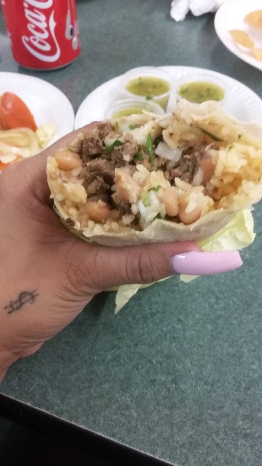 El Caporal | restaurant | 8450 Laurel Canyon Blvd, Sun Valley, CA 91352, USA | 8187683025 OR +1 818-768-3025