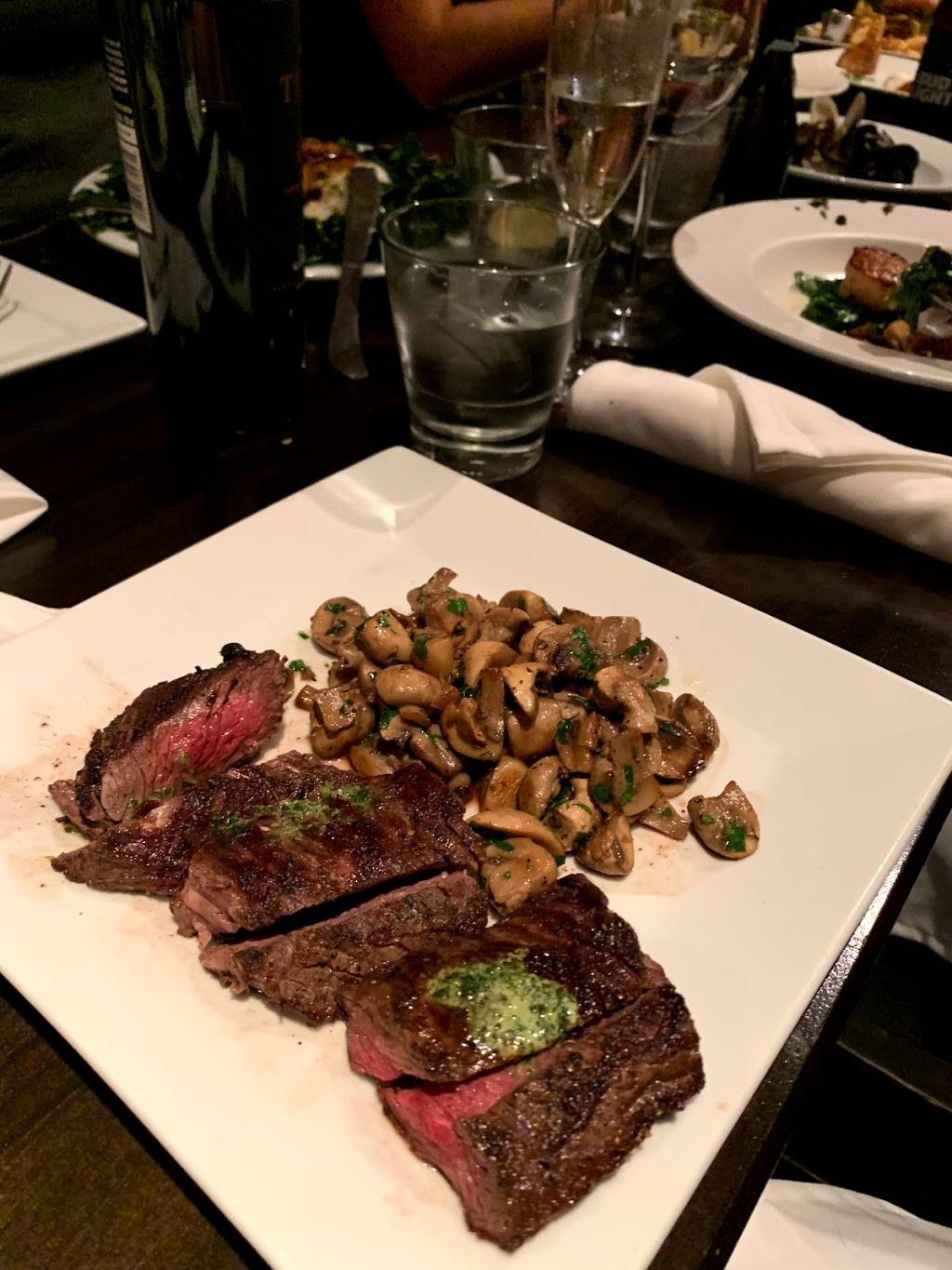 Zanes Restaurant | restaurant | 1150 Hermosa Ave, Hermosa Beach, CA 90254, USA | 3103747488 OR +1 310-374-7488