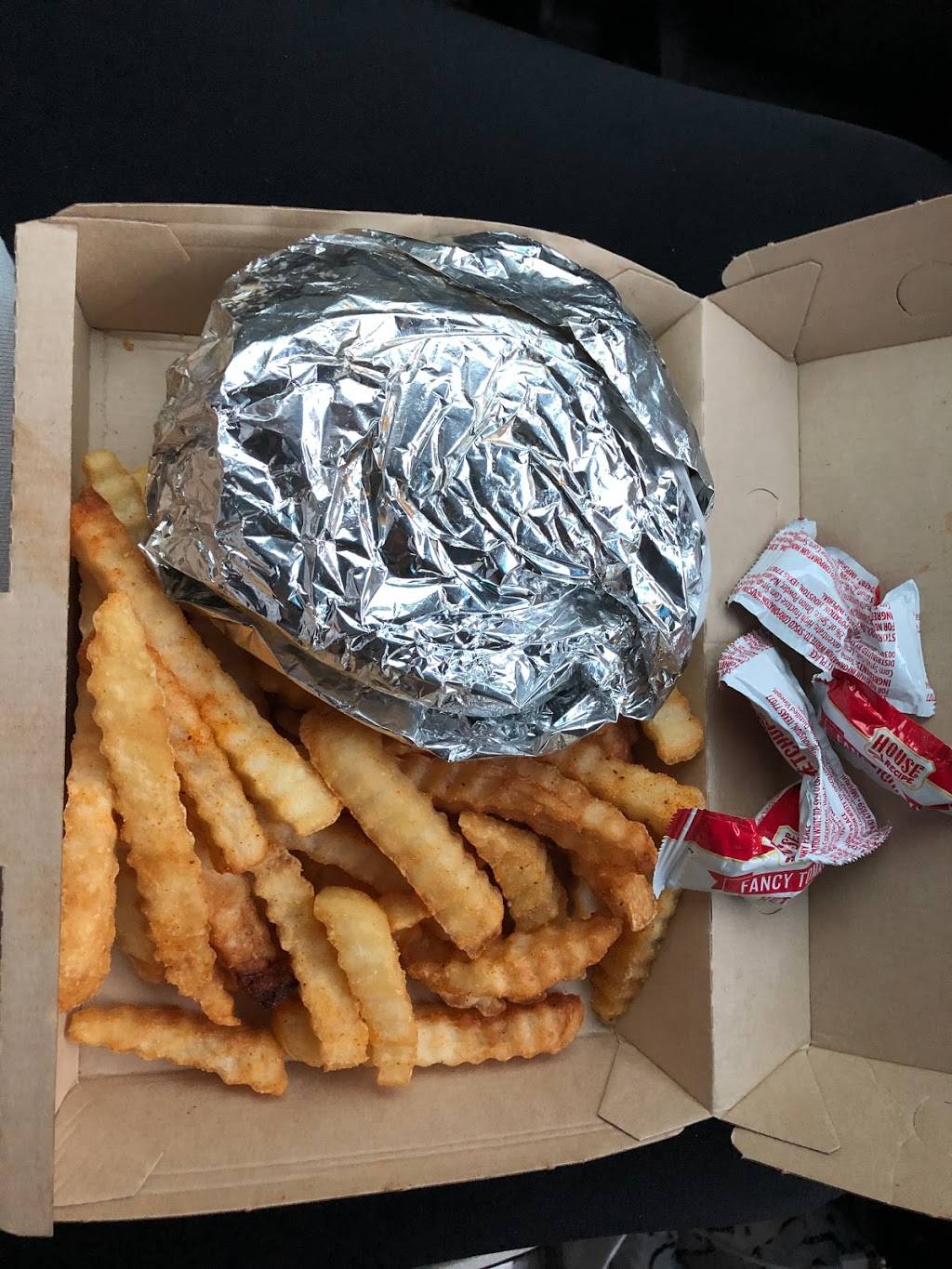 SluttyVegan ATL | restaurant | 1542 Ralph David Abernathy Blvd SW, Atlanta, GA 30310, USA | 6787323525 OR +1 678-732-3525