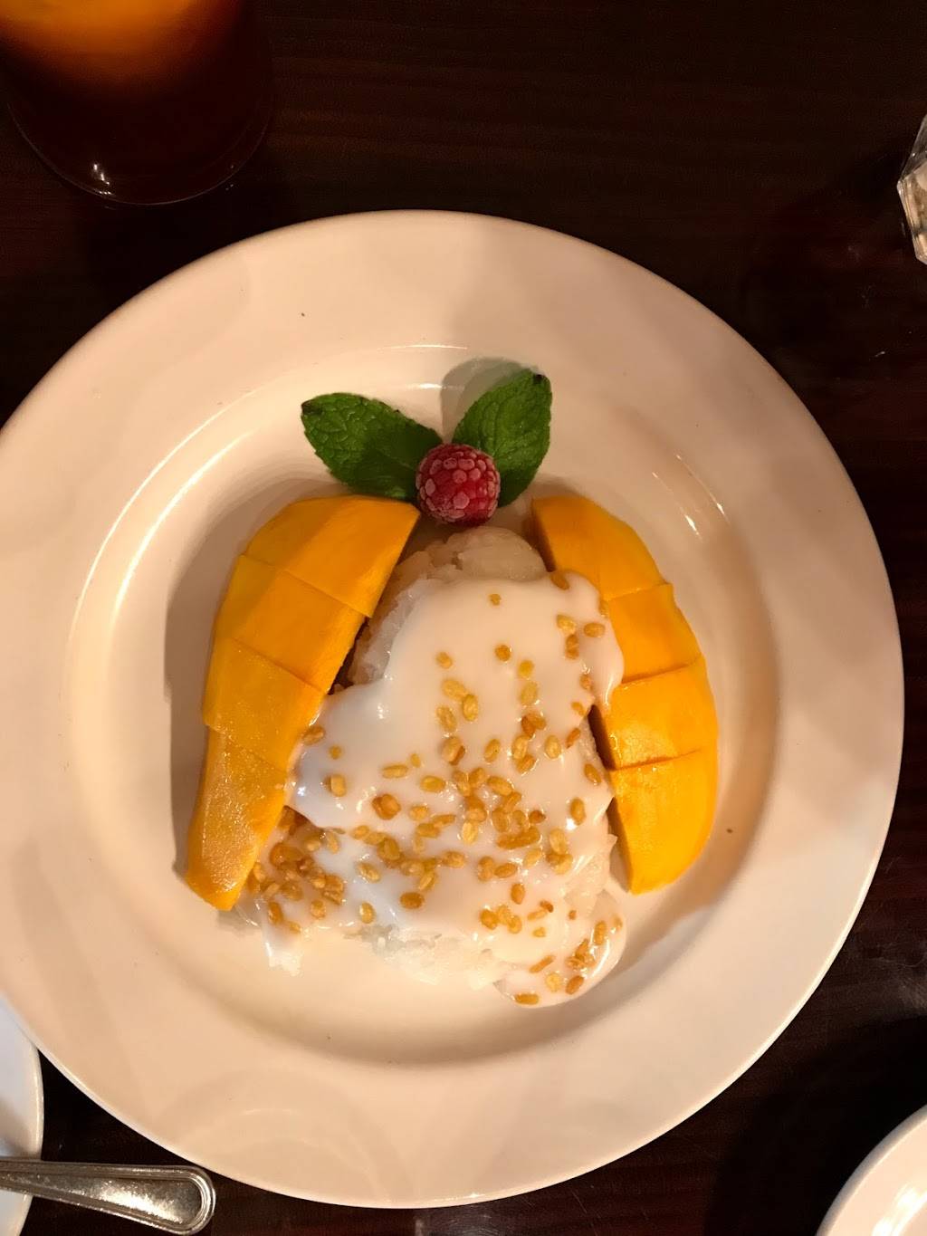 Kao Thai Restaurant | meal delivery | 8650 Colesville Rd, Silver Spring, MD 20910, USA | 3014951234 OR +1 301-495-1234