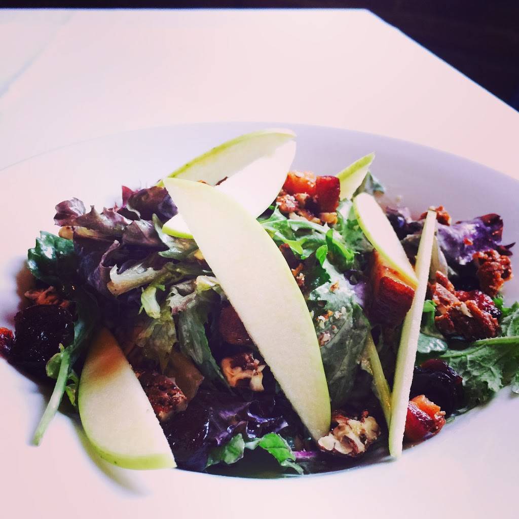 Old Town Stock House | restaurant | 410 Old Town St, Guntersville, AL 35976, USA | 2565821676 OR +1 256-582-1676