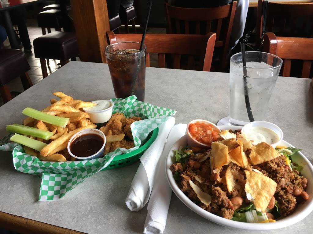 McCarrons Pub and Grill | restaurant | 1986 Rice St, St Paul, MN 55113, USA | 6517887362 OR +1 651-788-7362