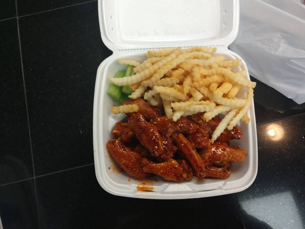 American Deli | restaurant | 5430 N Tryon St #16, Charlotte, NC 28213, USA | 7045999324 OR +1 704-599-9324