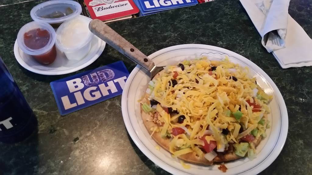 Backstop Bar & Grill | restaurant | 1800 Union Ave, Belvidere, IL 61008, USA | 8155478109 OR +1 815-547-8109