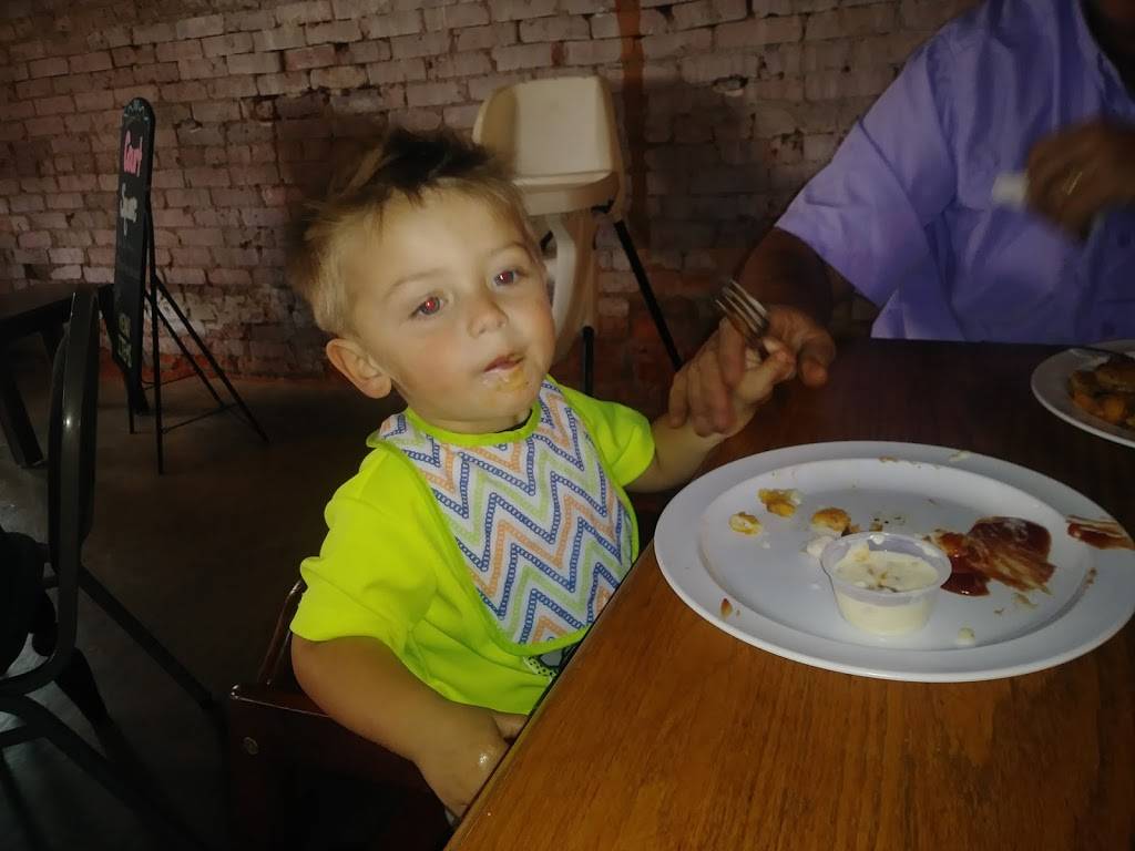 Court Square Cafe | restaurant | 20 Court Sq, Ashland, AL 36251, USA | 2563545000 OR +1 256-354-5000