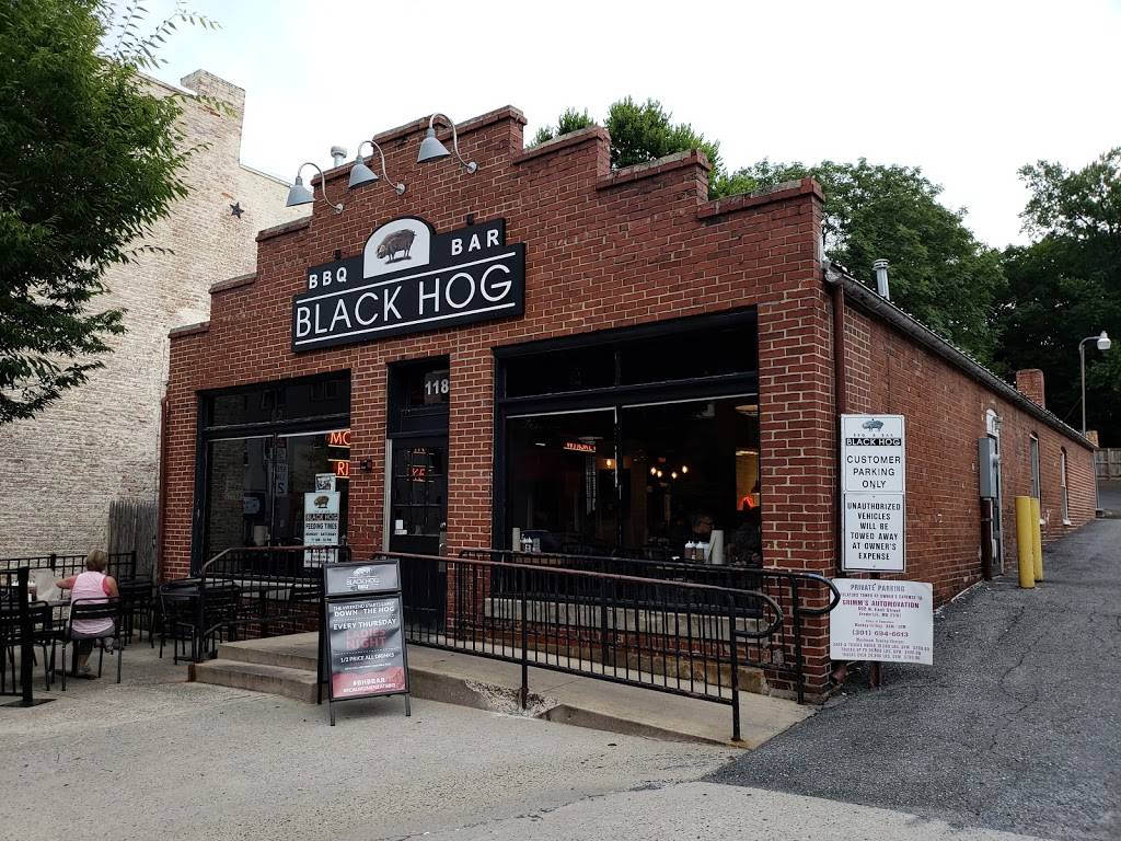 Black Hog BBQ Bar | restaurant | 118 S Market St, Frederick, MD 21701, USA | 3016629090 OR +1 301-662-9090
