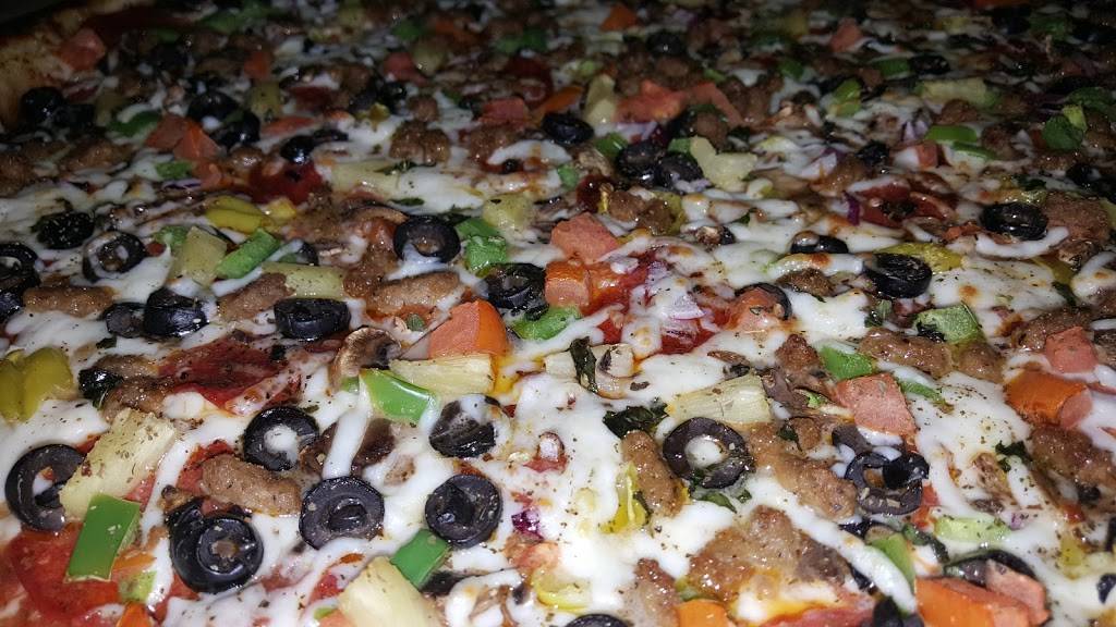 Gezzinys Pizza | restaurant | 854 E Ave K, Lancaster, CA 93535, USA | 6617262020 OR +1 661-726-2020