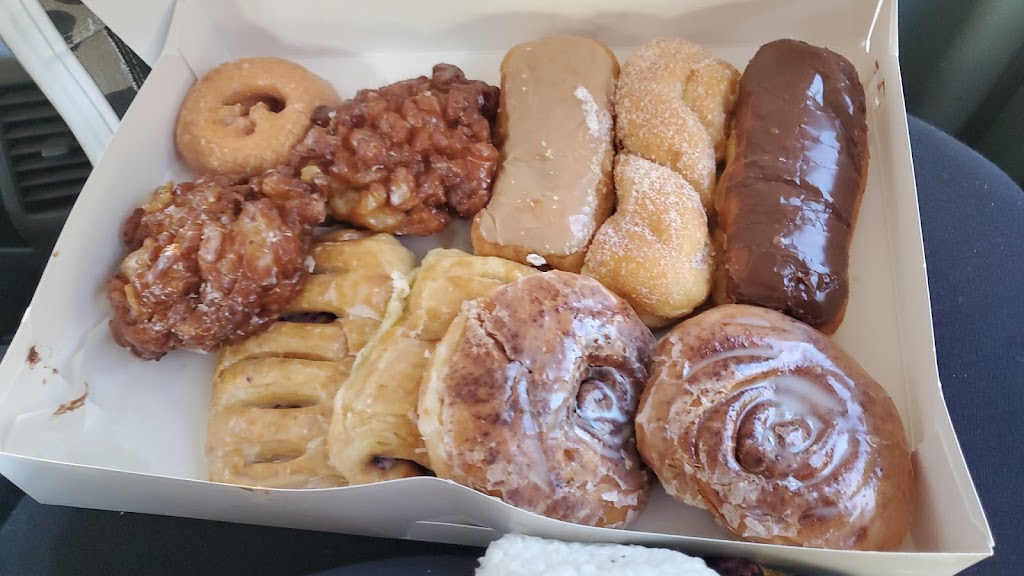 Master Donuts of Dayton | bakery | 3035 Rhea County Hwy #190, Dayton, TN 37321, USA | 4234289388 OR +1 423-428-9388