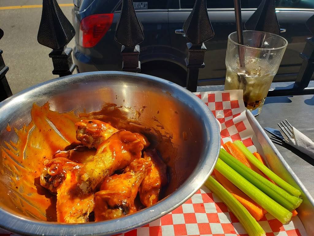 Coles Bar & Grill | restaurant | 5811 N 51st St, Ruston, WA 98407, USA | 2532671914 OR +1 253-267-1914