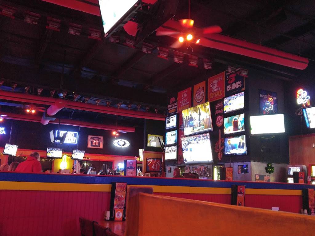 Frickers | restaurant | 865 Sean St, Fremont, OH 43420, USA | 4193339464 OR +1 419-333-9464