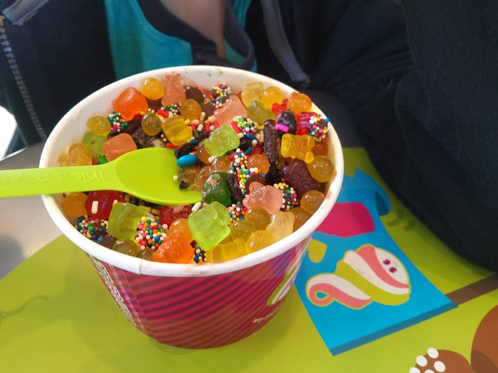 Menchies Frozen Yogurt | bakery | 2200 Peachtree Industrial Blvd Ste 120, Duluth, GA 30097, USA | 7076247600 OR +1 707-624-7600