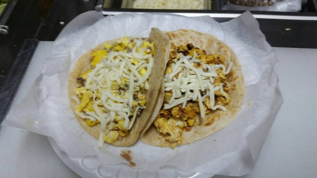 Los 2 Vaqueros Tacos | restaurant | Channelview, TX 77530, USA | 8327906710 OR +1 832-790-6710