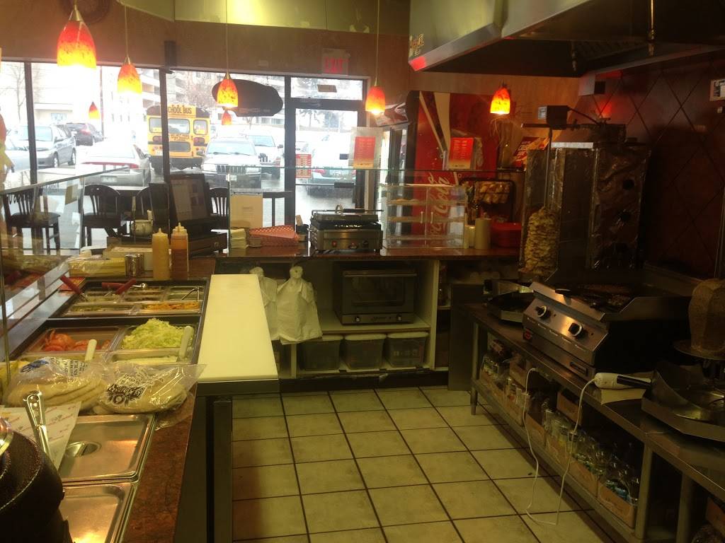 Pita Land | restaurant | 1841 Finch Ave W, North York, ON M3N 2V2, Canada | 6473501361 OR +1 647-350-1361