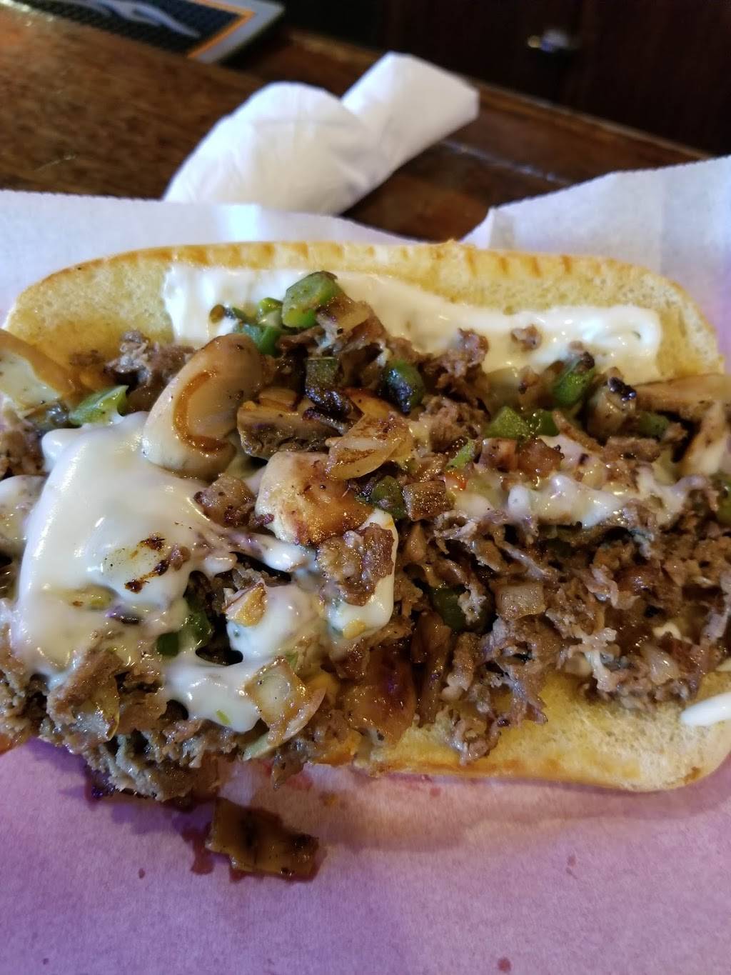 Sportsters Pub-N-Grub | restaurant | 2600 Central Ave, Dubuque, IA 52001, USA | 5635826822 OR +1 563-582-6822