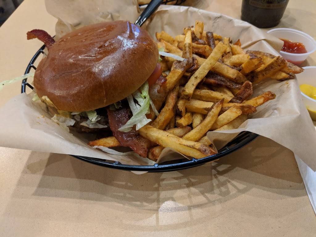 Four Brothers Bistro & Grill Virginia | restaurant | 711 N Lombardy St A, Richmond, VA 23220, USA | 8043586099 OR +1 804-358-6099