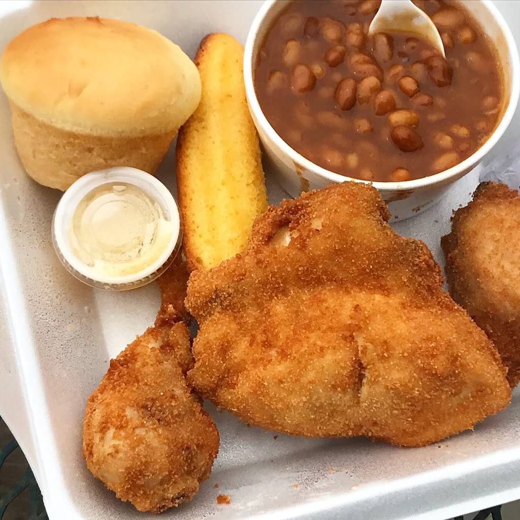 C & B Maddox Famous Chicken | restaurant | 698 Main St, Layton, UT 84041, USA | 8014443118 OR +1 801-444-3118