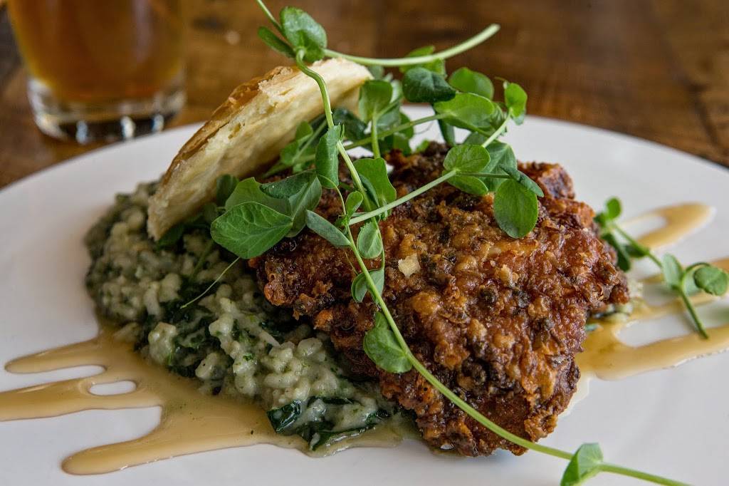 Northwinds Brewhouse & Kitchen | restaurant | 499 First St, Collingwood, ON L9Y 1B9, Canada | 7052936666 OR +1 705-293-6666