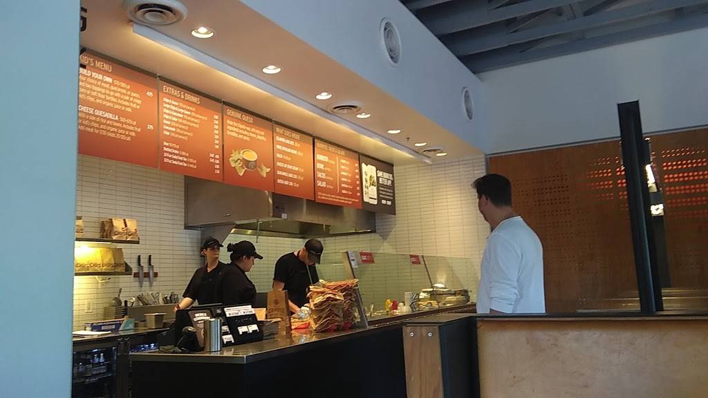 Chipotle Mexican Grill | restaurant | 3881 Valley Centre Dr, San Diego, CA 92130, USA | 8587240994 OR +1 858-724-0994