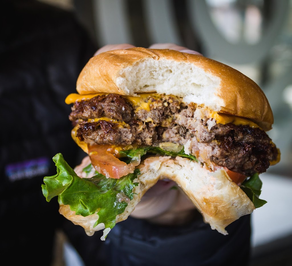 AJ Bombers | restaurant | 1247 N Water St, Milwaukee, WI 53202, USA | 4142219999 OR +1 414-221-9999