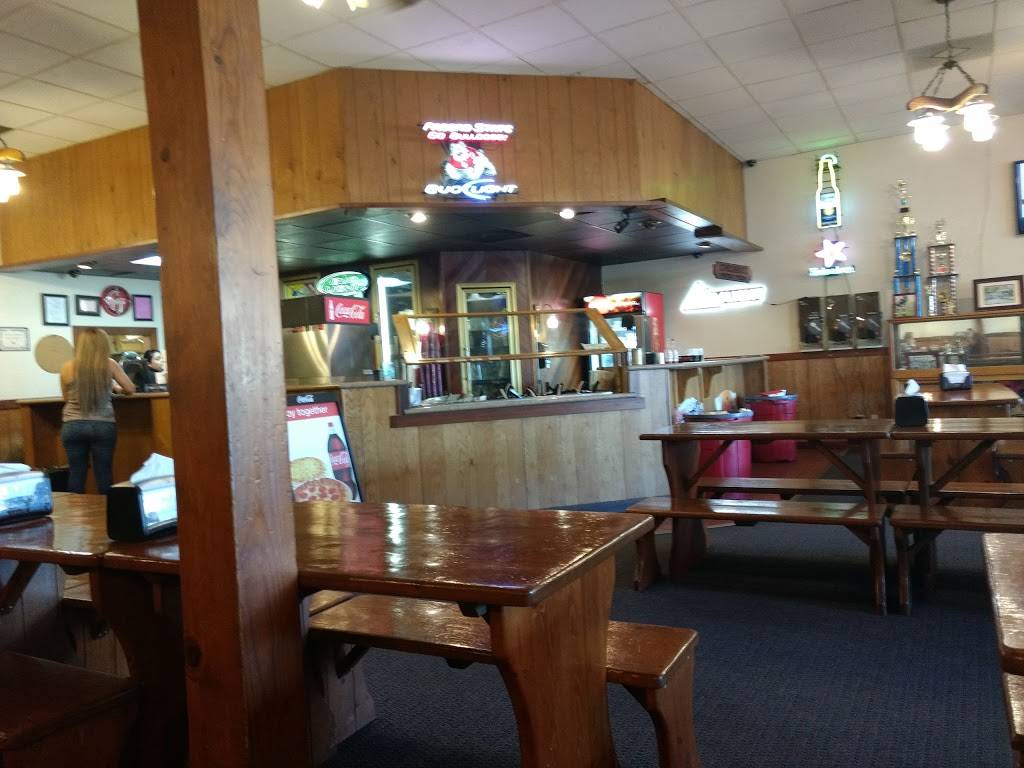 Corsaros Family Pizza | restaurant | 1702 Robertson Blvd, Chowchilla, CA 93610, USA | 5596655713 OR +1 559-665-5713