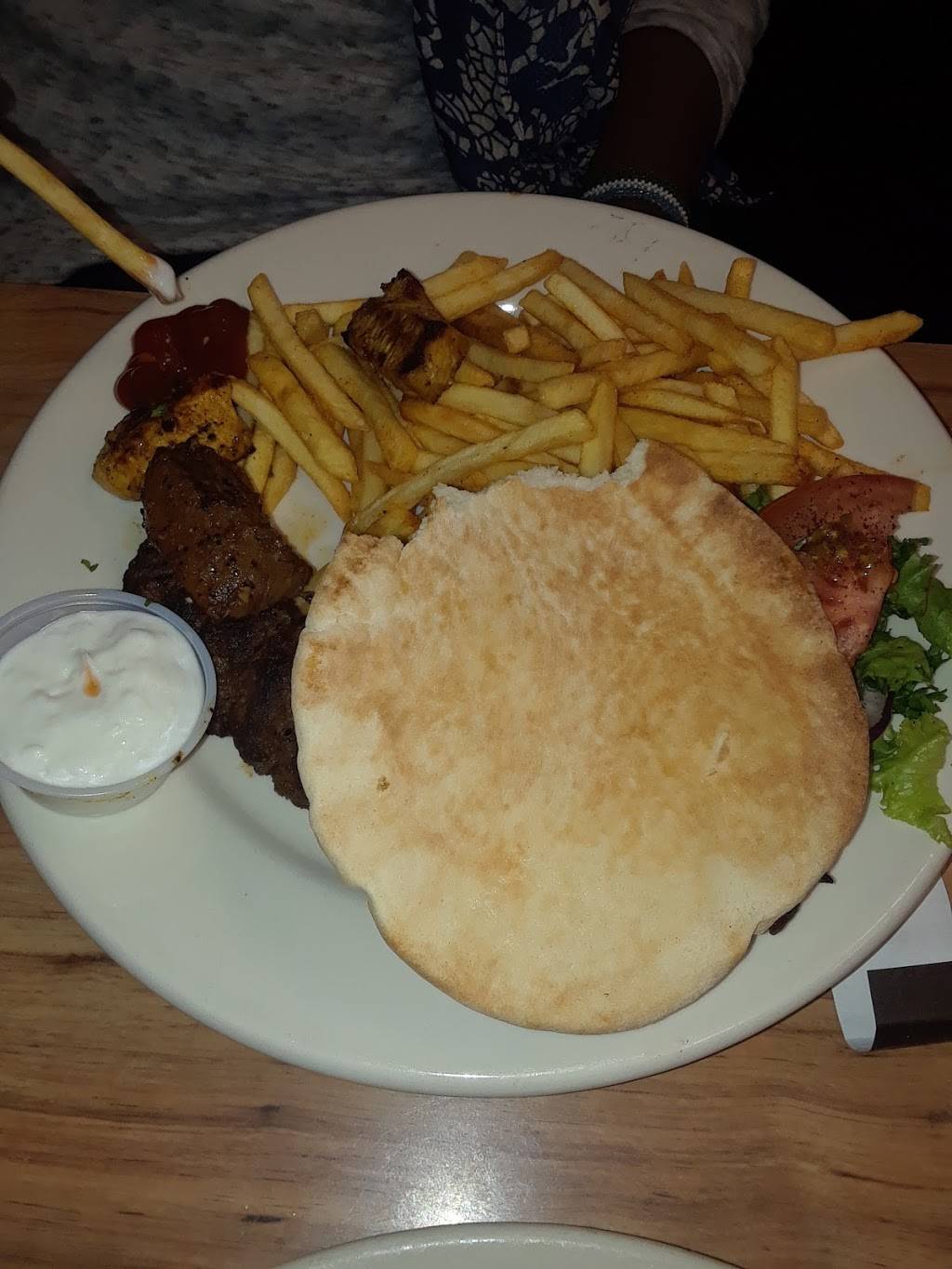 Salaama Restaurant | restaurant | 2440 S Collins St # 138, Arlington, TX 76014, USA | 2149241174 OR +1 214-924-1174