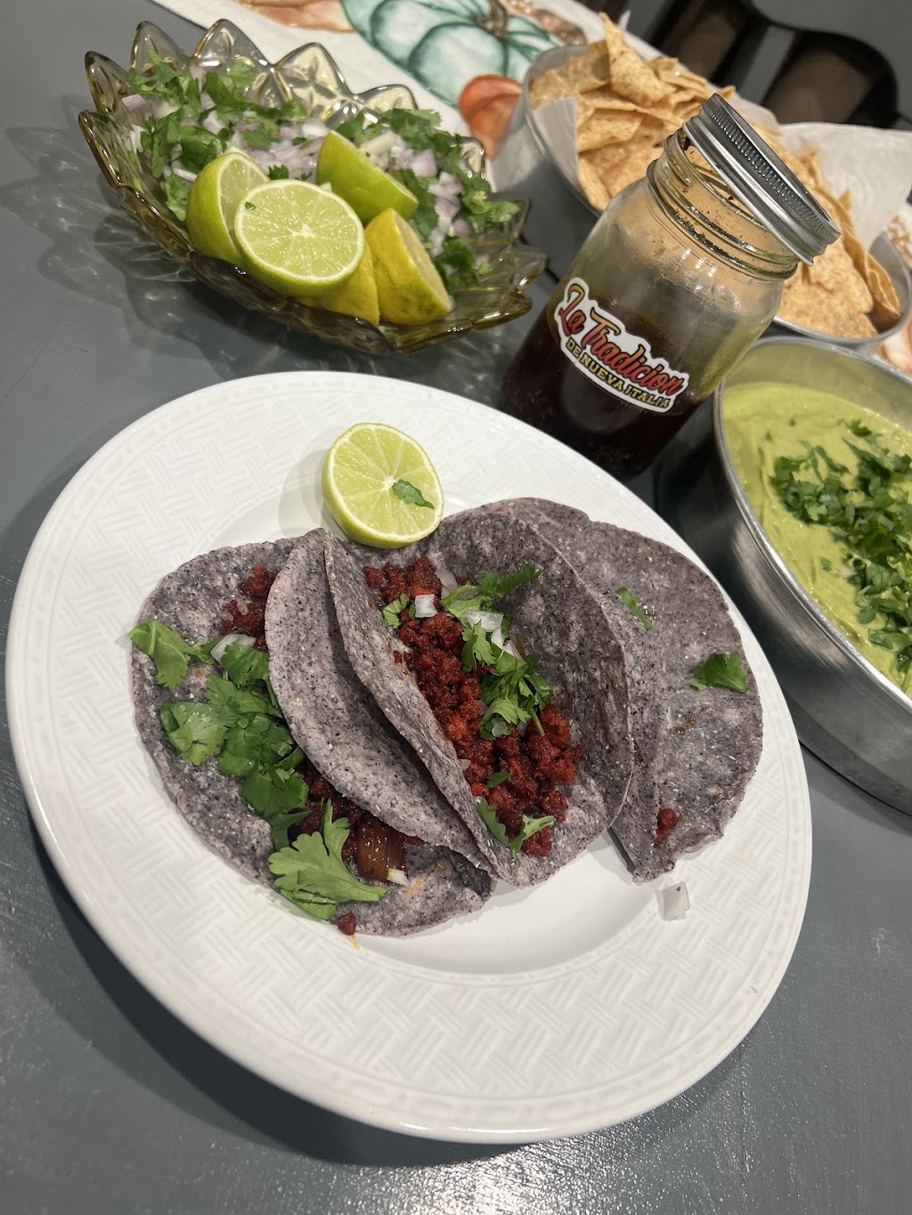 La Tradición de Nueva Italia | restaurant | 1954 Alum Rock Ave, San Jose, CA 95116, USA | 4085975487 OR +1 408-597-5487