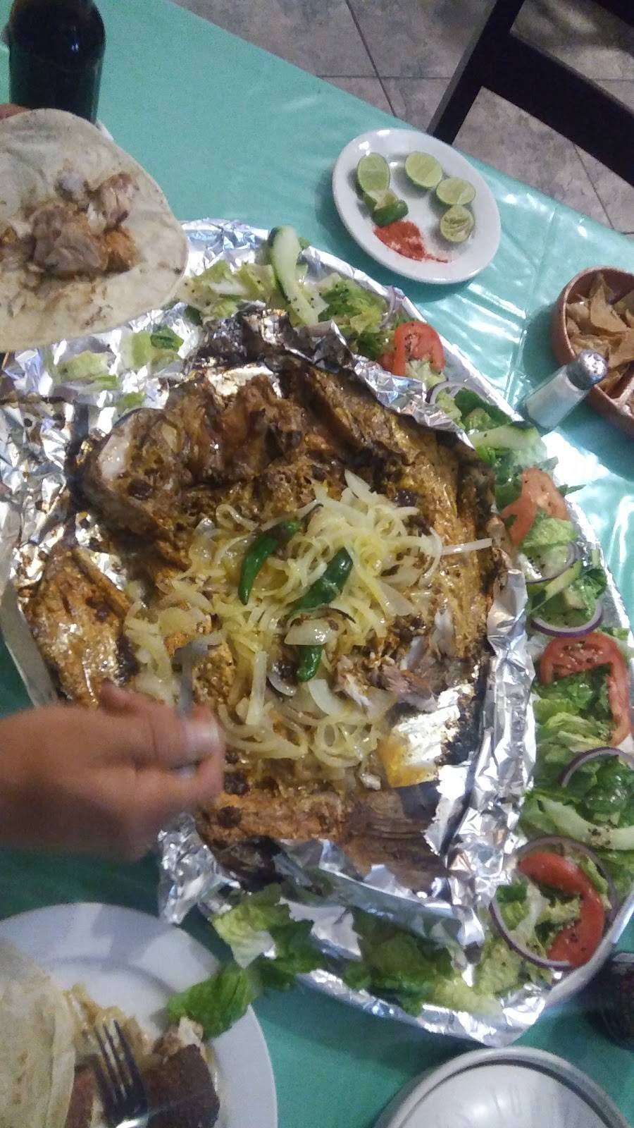 Huahuis | restaurant | Alamo 16, Aeropuerto, Tijuana, B.C., Mexico | 016646823617 OR +52 664 682 3617