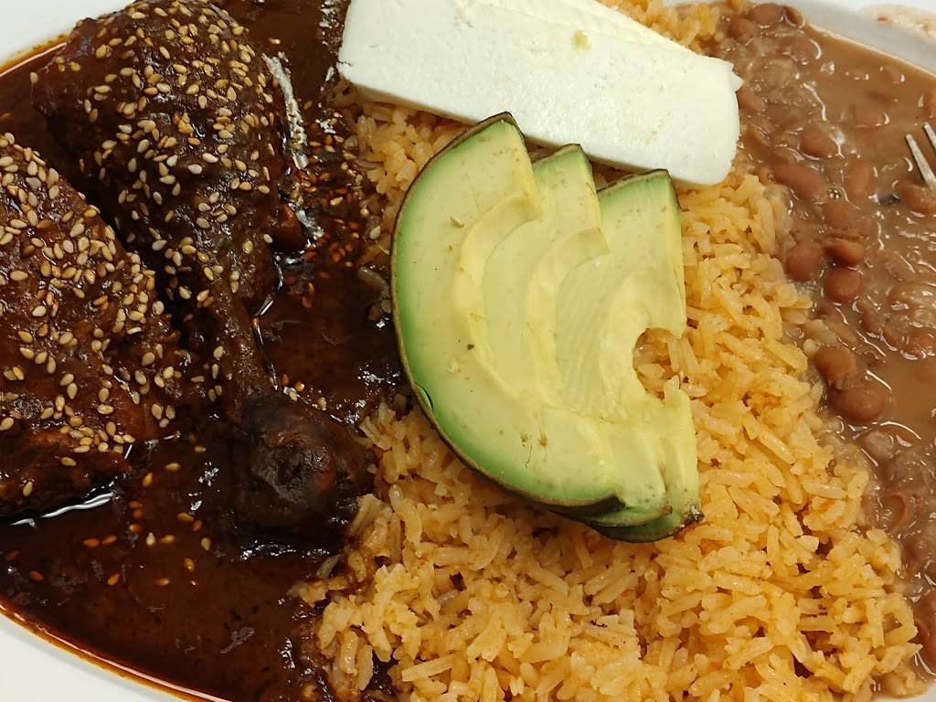 La Flor De Atlixco | restaurant | 7 Mechanic St, Freehold, NJ 07728, USA | 7323330555 OR +1 732-333-0555