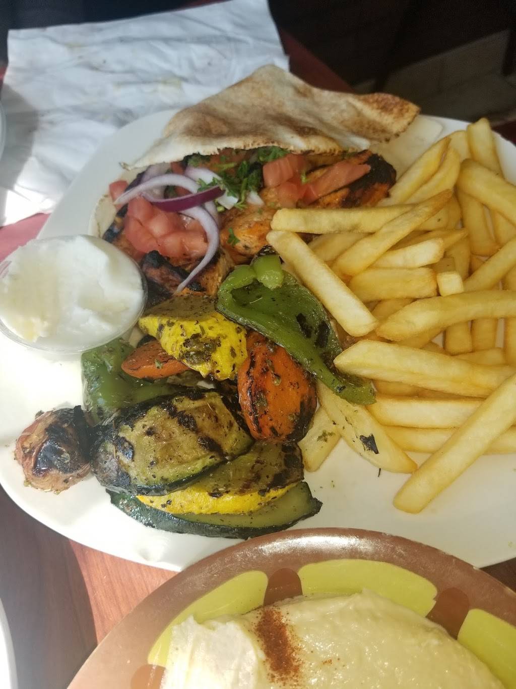 Olive Leaves | restaurant | 22542 Telegraph Rd, Southfield, MI 48033, USA | 2483524000 OR +1 248-352-4000