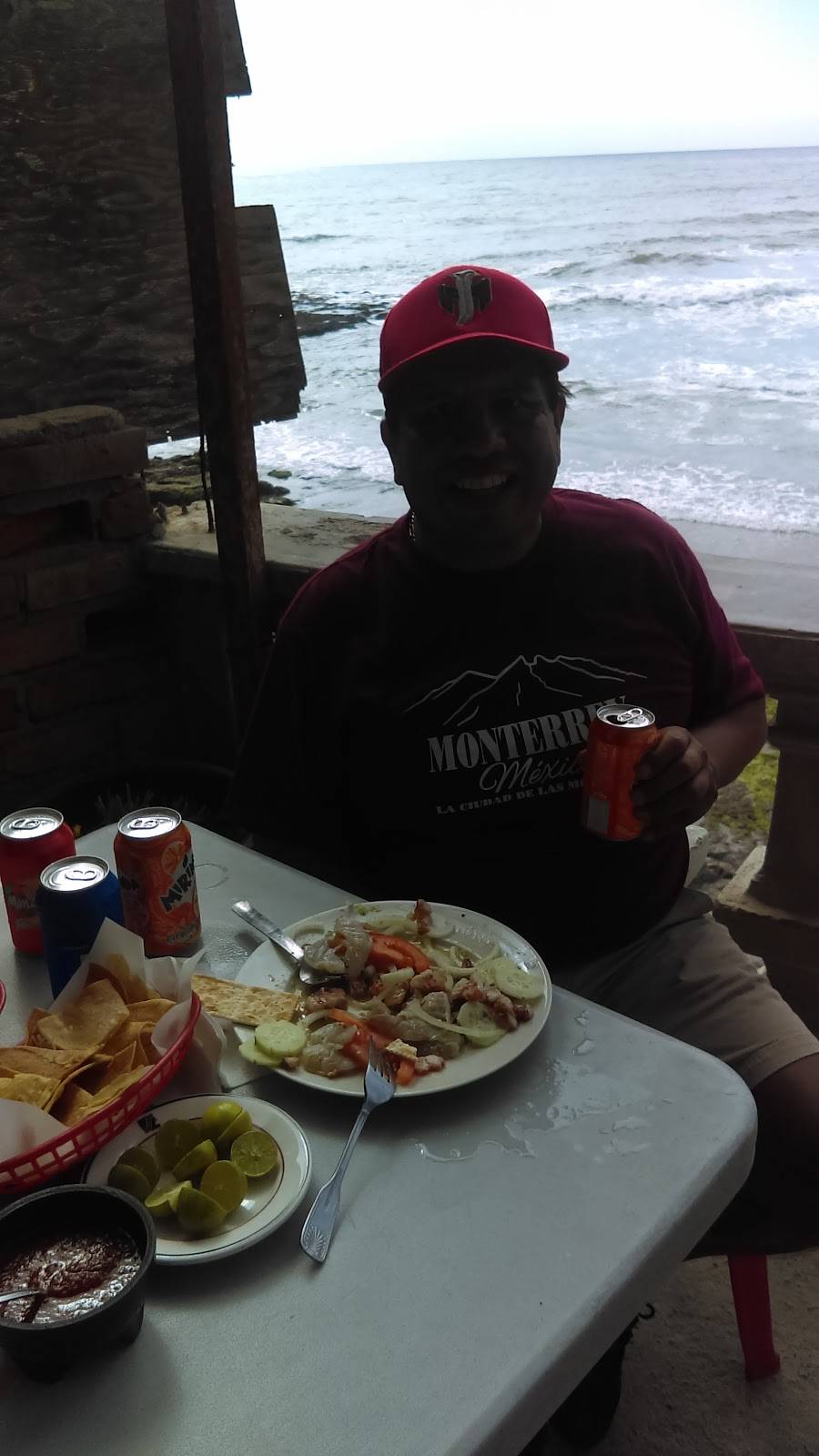 Mariscos Meño | restaurant | Chapala 806, El Campito, 22740 Rosarito, B.C., Mexico | 016616140072 OR +52 661 614 0072