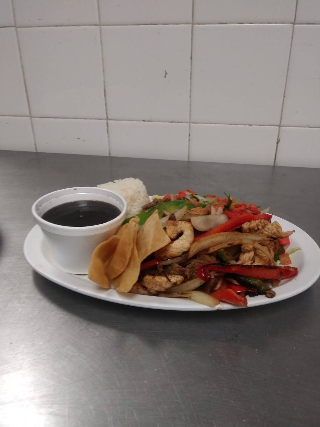 El Mirador | restaurant | 223 N Dixie Hwy, Lake Worth, FL 33460, USA | 5615339212 OR +1 561-533-9212