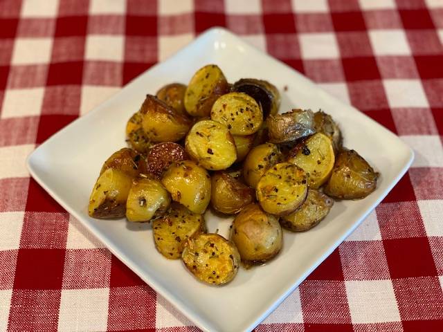 Maddalenas Featuring Buy the Pan Take-out Catering | meal takeaway | 200 Bohannon Ave, Greeneville, TN 37745, USA | 4232789033 OR +1 423-278-9033