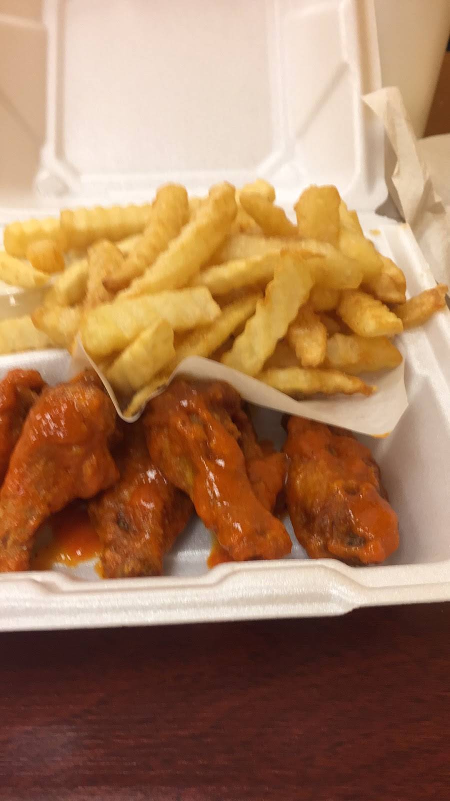 METRO WINGS @ Hardy Court | restaurant | 157 Hardy Court Shopping CTR, Gulfport, MS 39507, USA | 2283575215 OR +1 228-357-5215