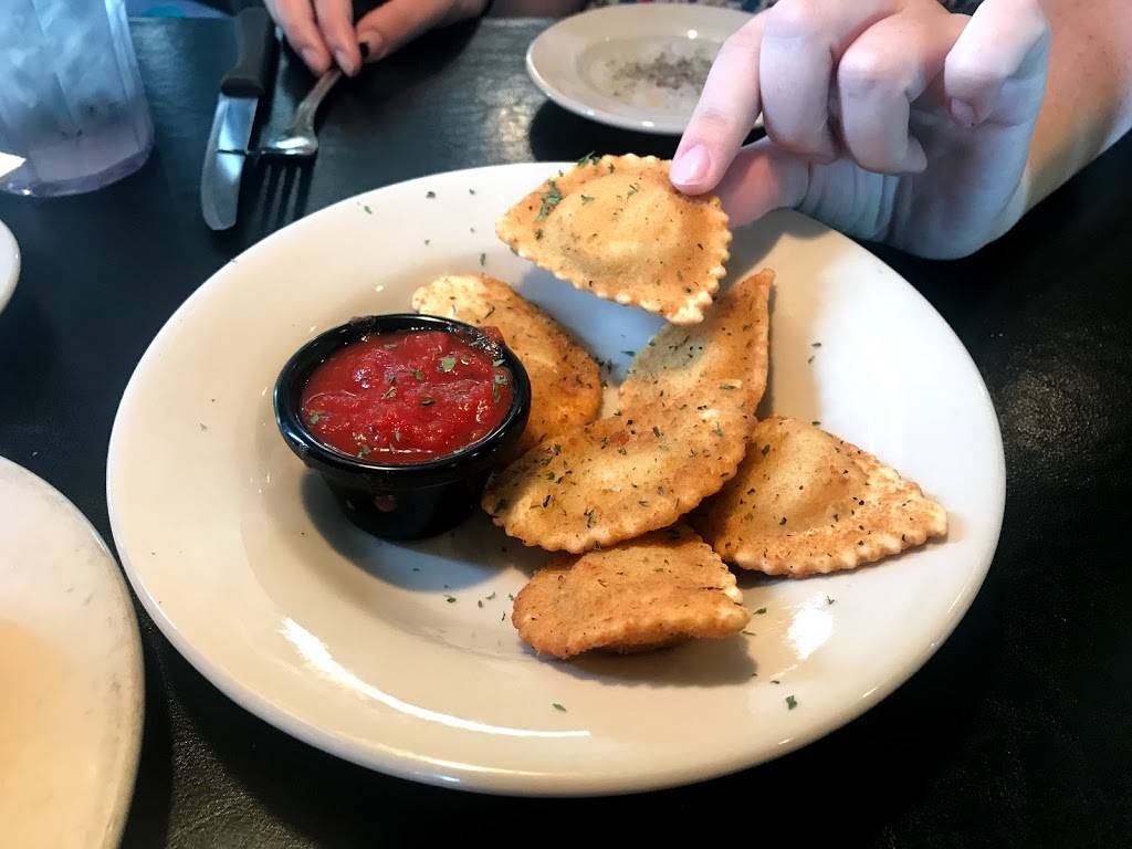 Olive Pit A Pasta House | restaurant | 905 Mineral Wells Ave, Paris, TN 38242, USA | 7316425030 OR +1 731-642-5030