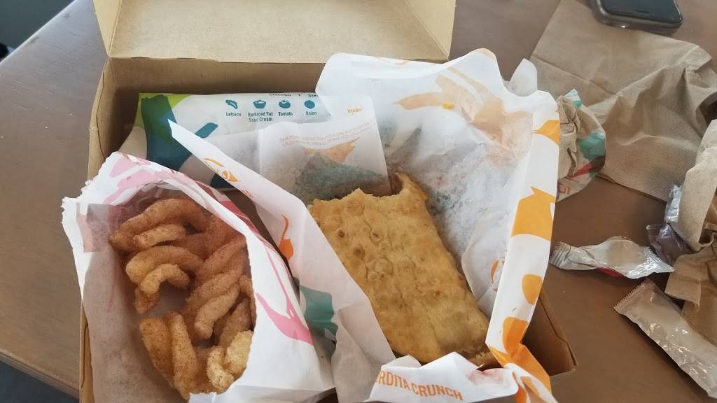 Taco Bell | restaurant | 2045 W Memorial Blvd, Lakeland, FL 33815, USA | 8636830100 OR +1 863-683-0100