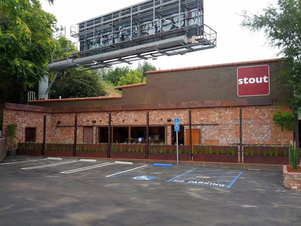 Stout Burgers & Beers | restaurant | 11262 Ventura Blvd, Studio City, CA 91604, USA | 8185050076 OR +1 818-505-0076