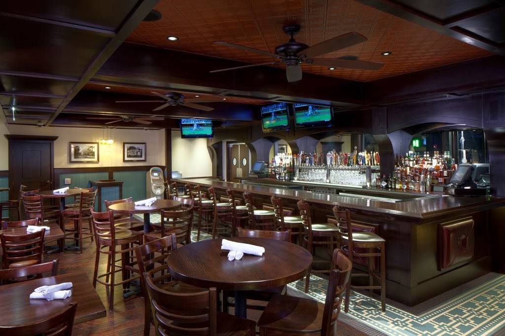 Glenview House | restaurant | 1843 Glenview Rd, Glenview, IL 60025, USA | 8477240692 OR +1 847-724-0692