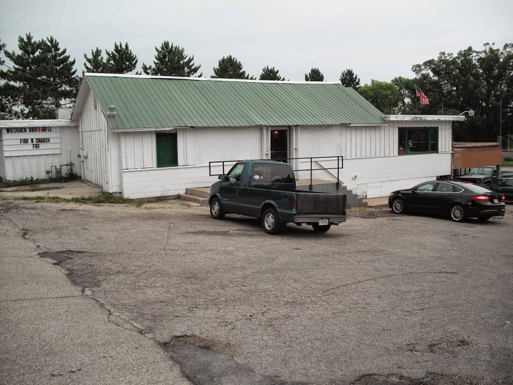 Wedges | restaurant | 2006 N County Road E, Janesville, WI 53548, USA | 6087571444 OR +1 608-757-1444
