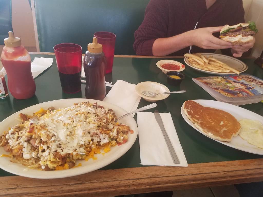 Skillet Cafe | restaurant | 4646 Phelan Rd, Phelan, CA 92371, USA | 7608682298 OR +1 760-868-2298