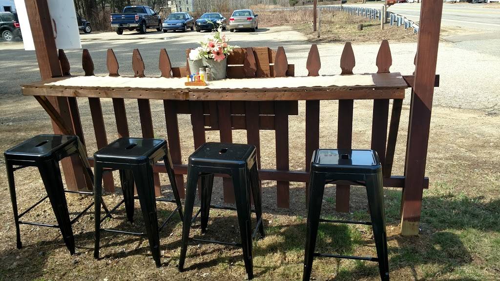 Brookies Food Stand | restaurant | 285 W Main St, East Brookfield, MA 01515, USA | 7742000537 OR +1 774-200-0537