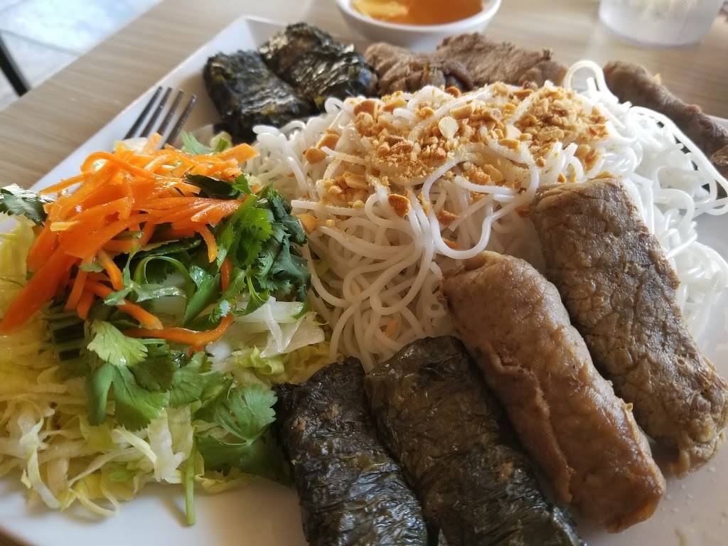 Pho Que Huong | restaurant | 1720 Eldorado Pkwy #101, McKinney, TX 75069, USA | 9725428422 OR +1 972-542-8422