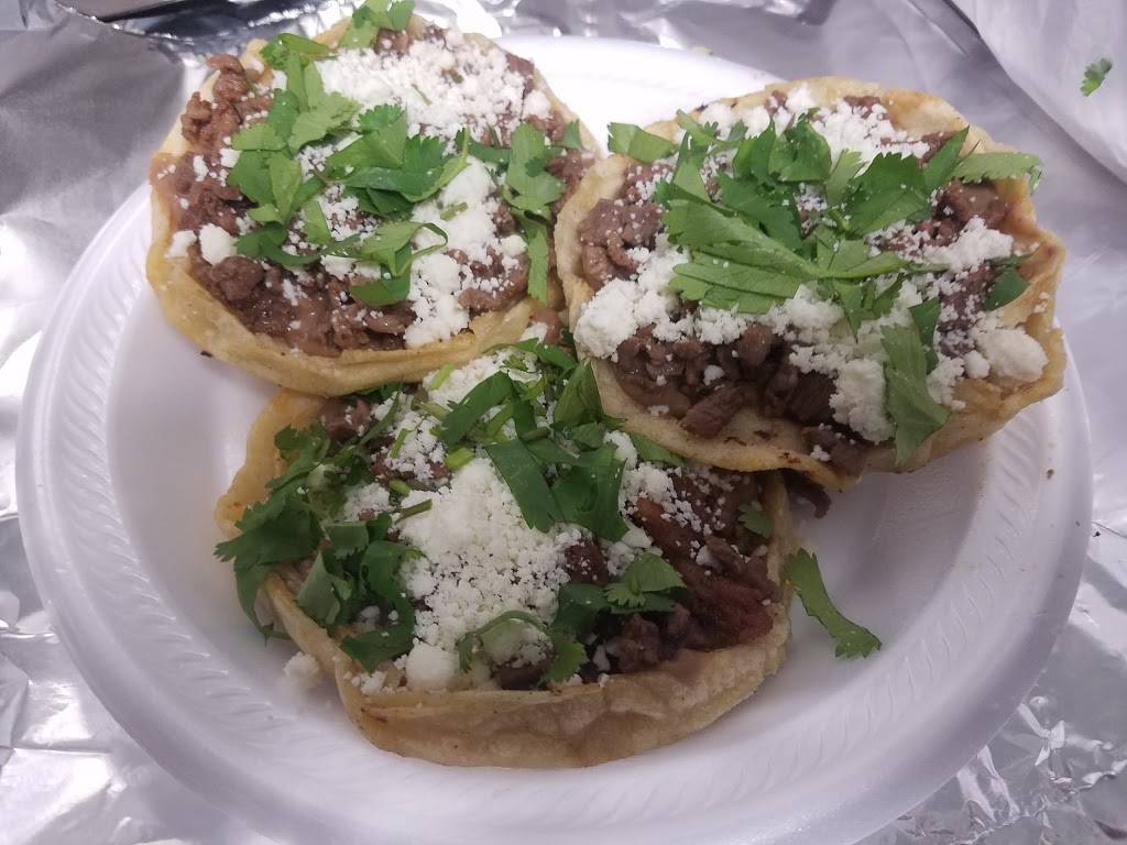 Lunas tacos | restaurant | 6901 McCart Ave, Fort Worth, TX 76133, USA | 8172312050 OR +1 817-231-2050