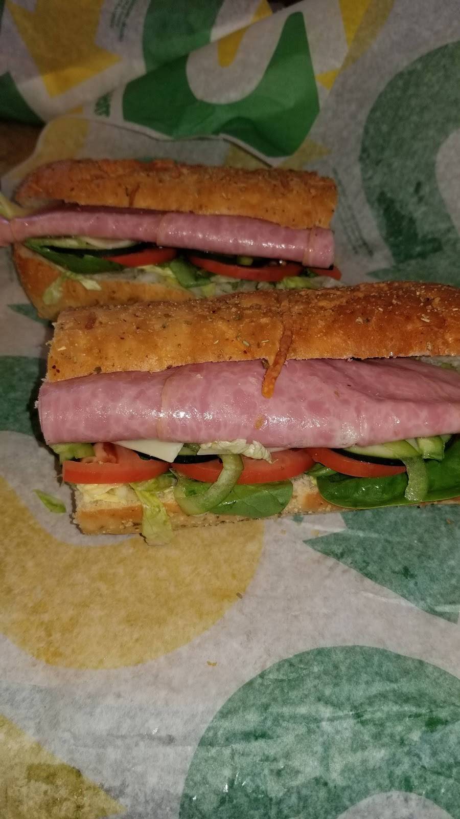 Subway | restaurant | 1277 - 1283 W Henderson Ave, Porterville, CA 93257, USA | 5597823342 OR +1 559-782-3342
