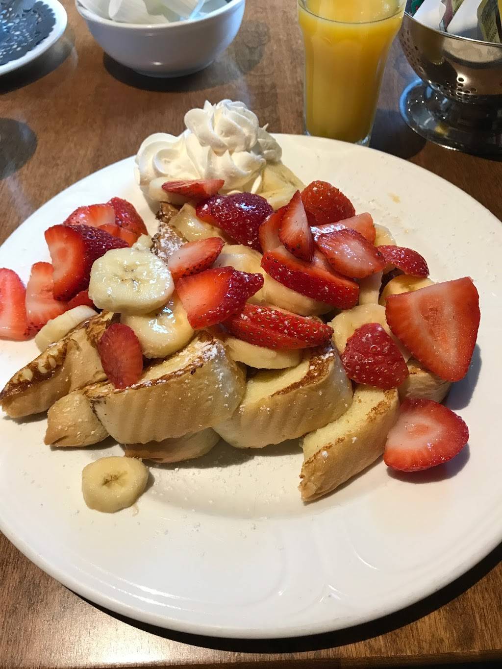 Gare 422 | restaurant | 422 Boulevard Monseigneur-Dubois, Saint-Jérôme, QC J7Y 3L8, Canada | 4504327776 OR +1 450-432-7776