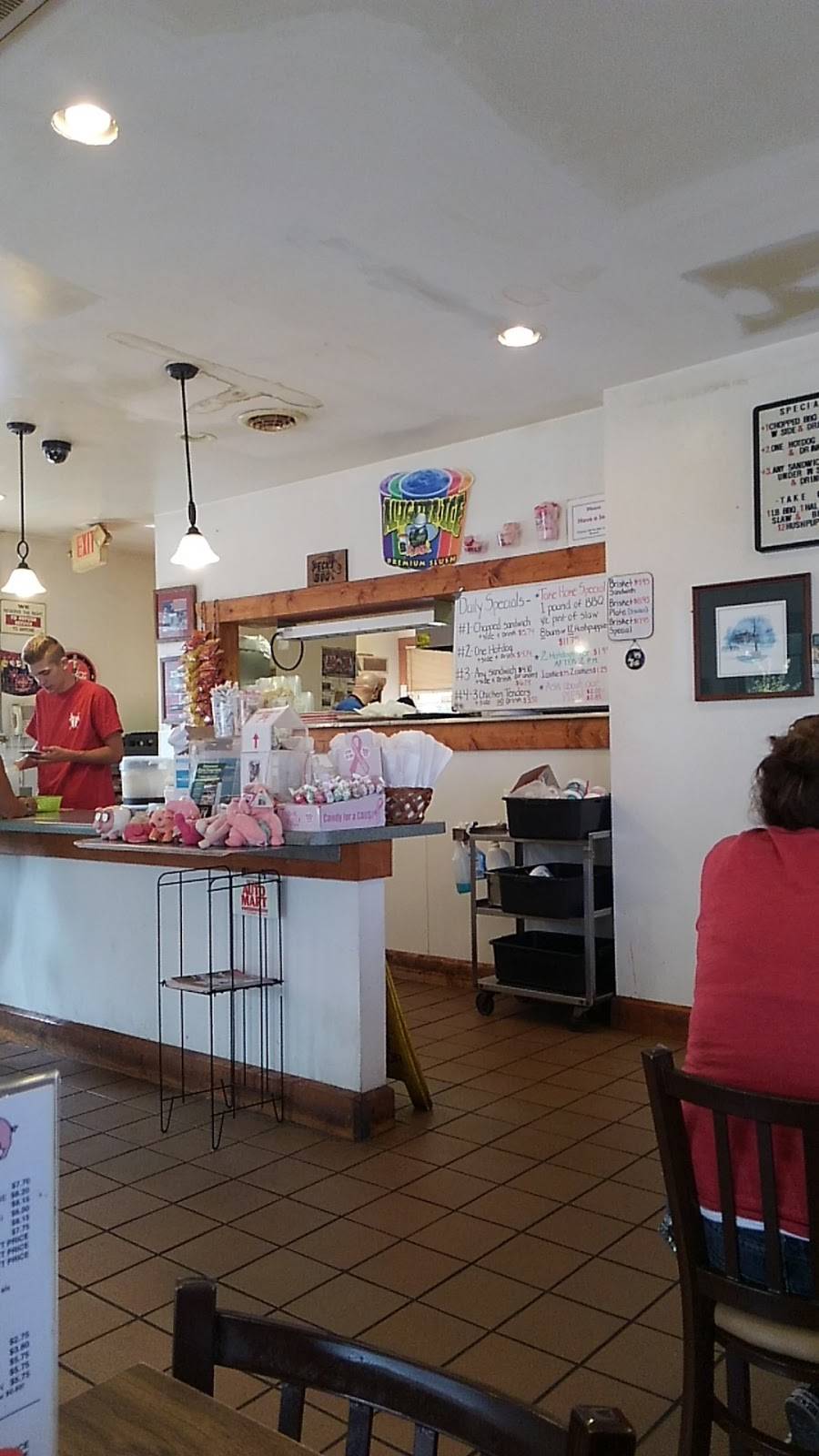 Pecks Bar B Que | restaurant | 477 Lee Jackson Hwy, Staunton, VA 24401, USA | 5408864647 OR +1 540-886-4647