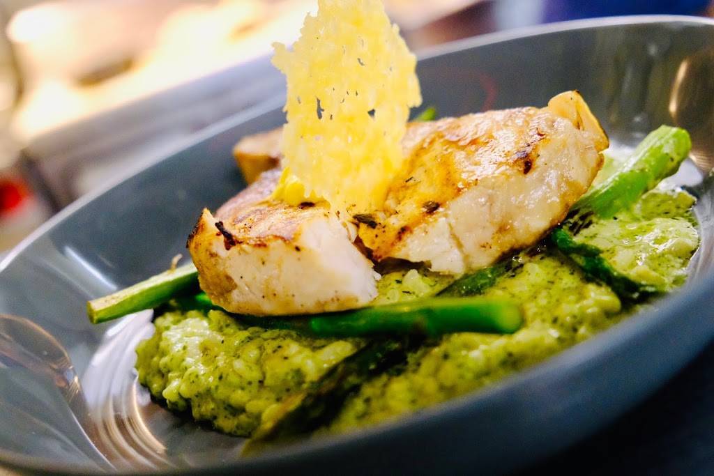 Fishermans Wharf Restaurant | restaurant | 22 Commercial St, Boothbay Harbor, ME 04538, USA | 2076335090 OR +1 207-633-5090