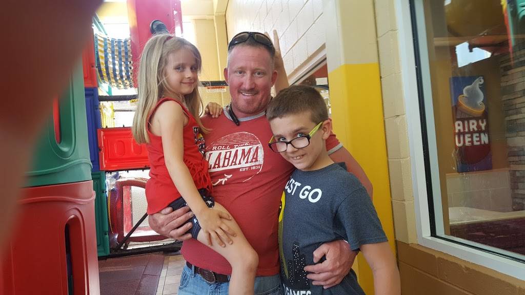 Dairy Queen Grill & Chill | restaurant | 1906 Hwy 31 SW, Hartselle, AL 35640, USA | 2567736434 OR +1 256-773-6434