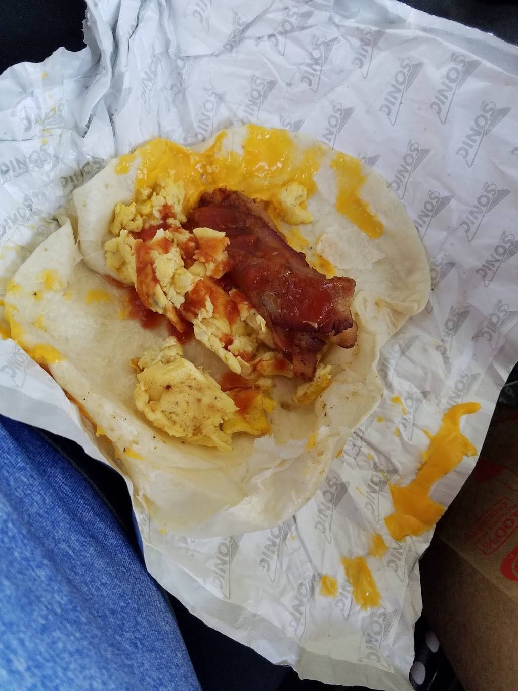 Sonic Drive-In | restaurant | 1911 N Jackson St, Tullahoma, TN 37388, USA | 9314610300 OR +1 931-461-0300